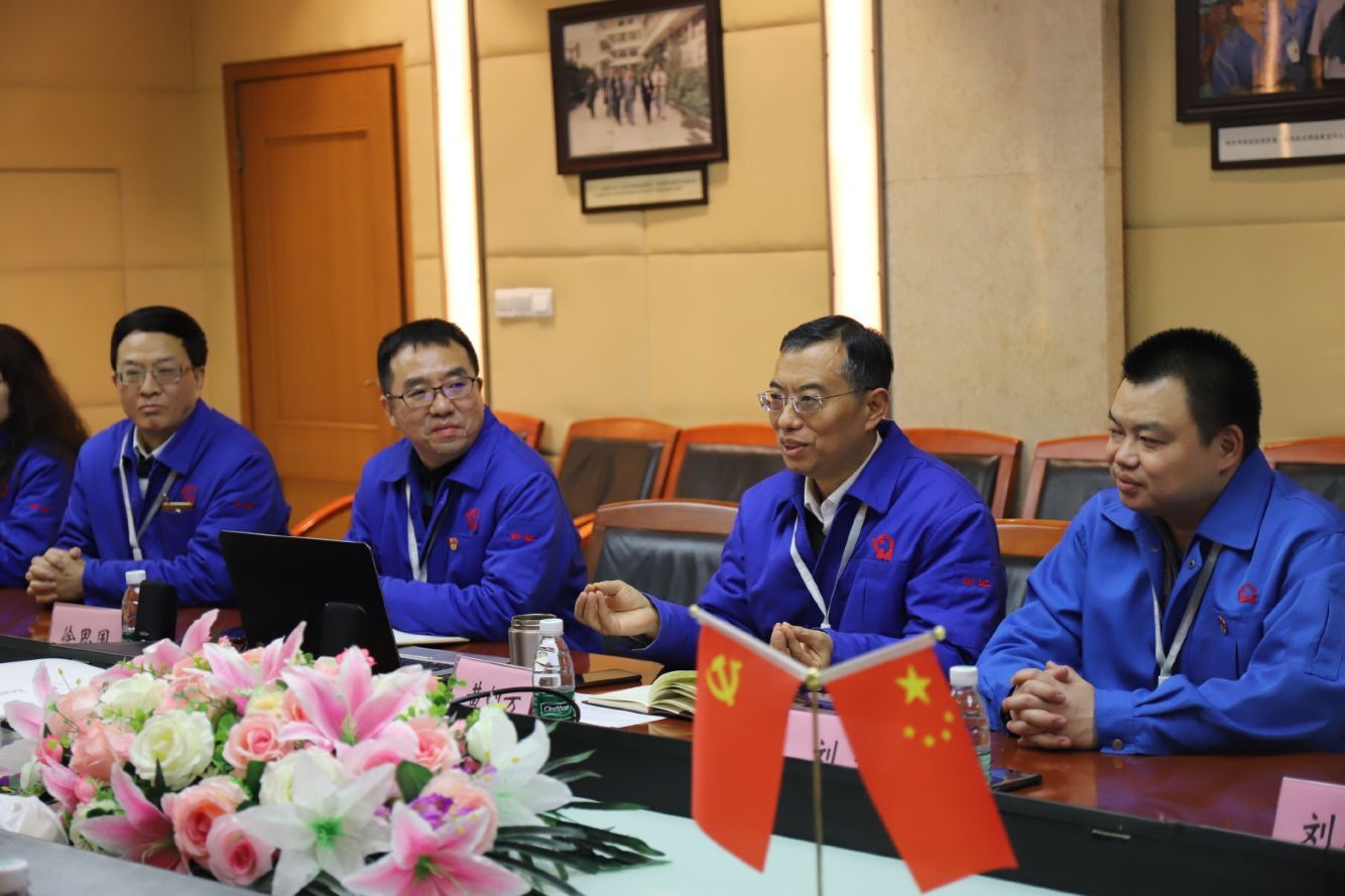 成都市武侯区林丽区长到成都MILAN米兰体育·（中国）官方网站集团开展节前慰问