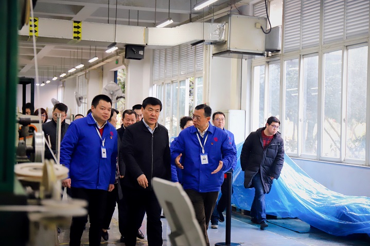 成都市委副书记、市长罗强莅临成都MILAN米兰体育·（中国）官方网站集团走访慰问