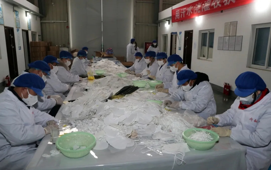 成都MILAN米兰体育·（中国）官方网站集团民用级口罩生产车间